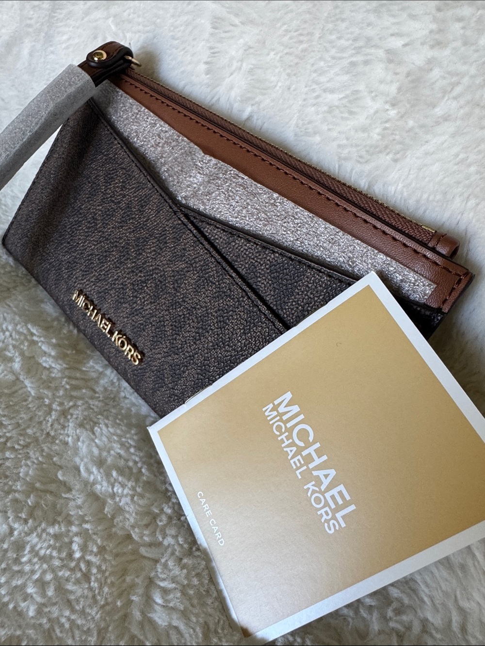 NWT Michael Kors Wrist Wallet - Picture 6 of 7